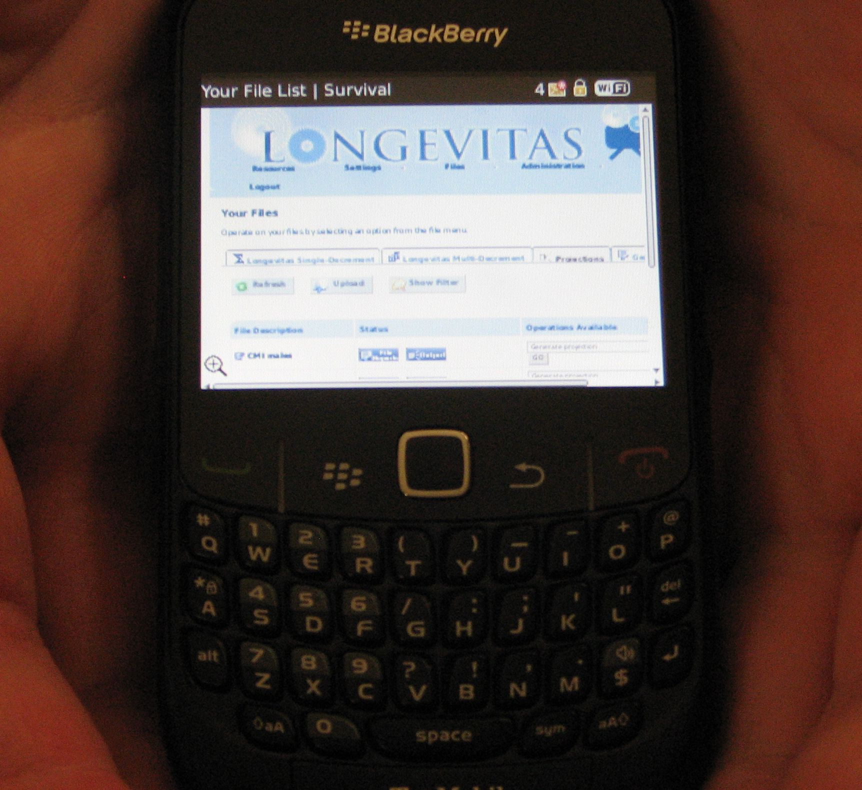 BlackBerry 8520 running Longevitas